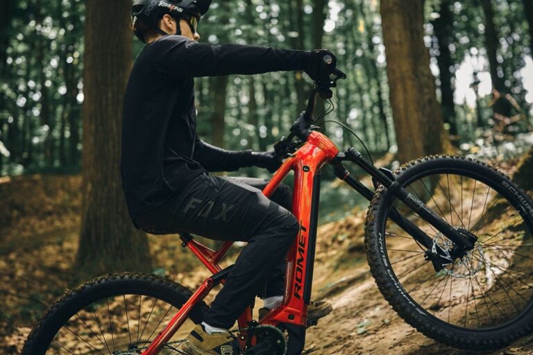 Romet E-DAGGER 2.0 ma baterię jak elektrownia. Romet ściął cenę o 2500 zł!